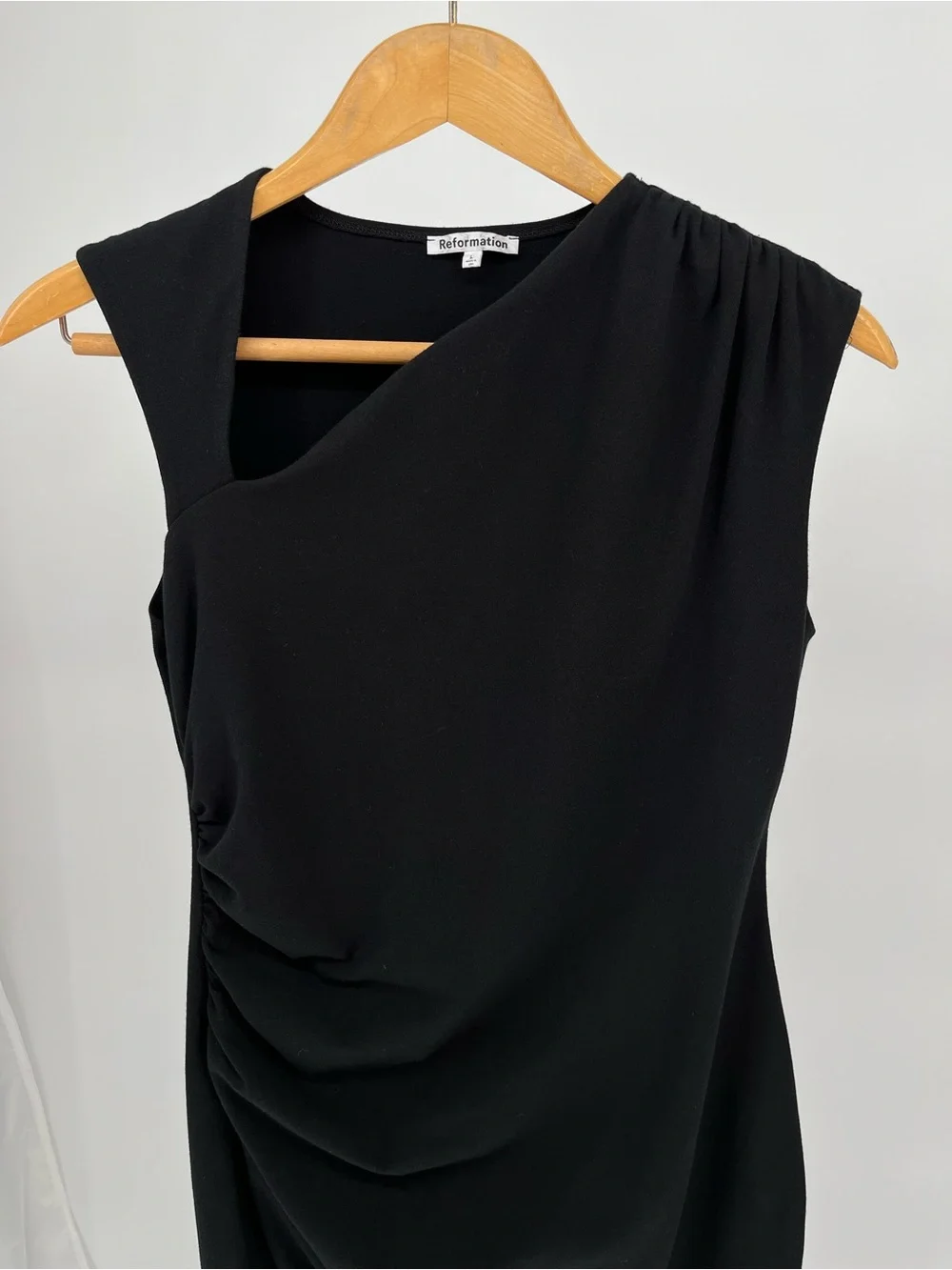 Reformation Black One Shoulder Ruched Maxi Dress Size Large Sustainable Bodycon - Picture 3 of 11